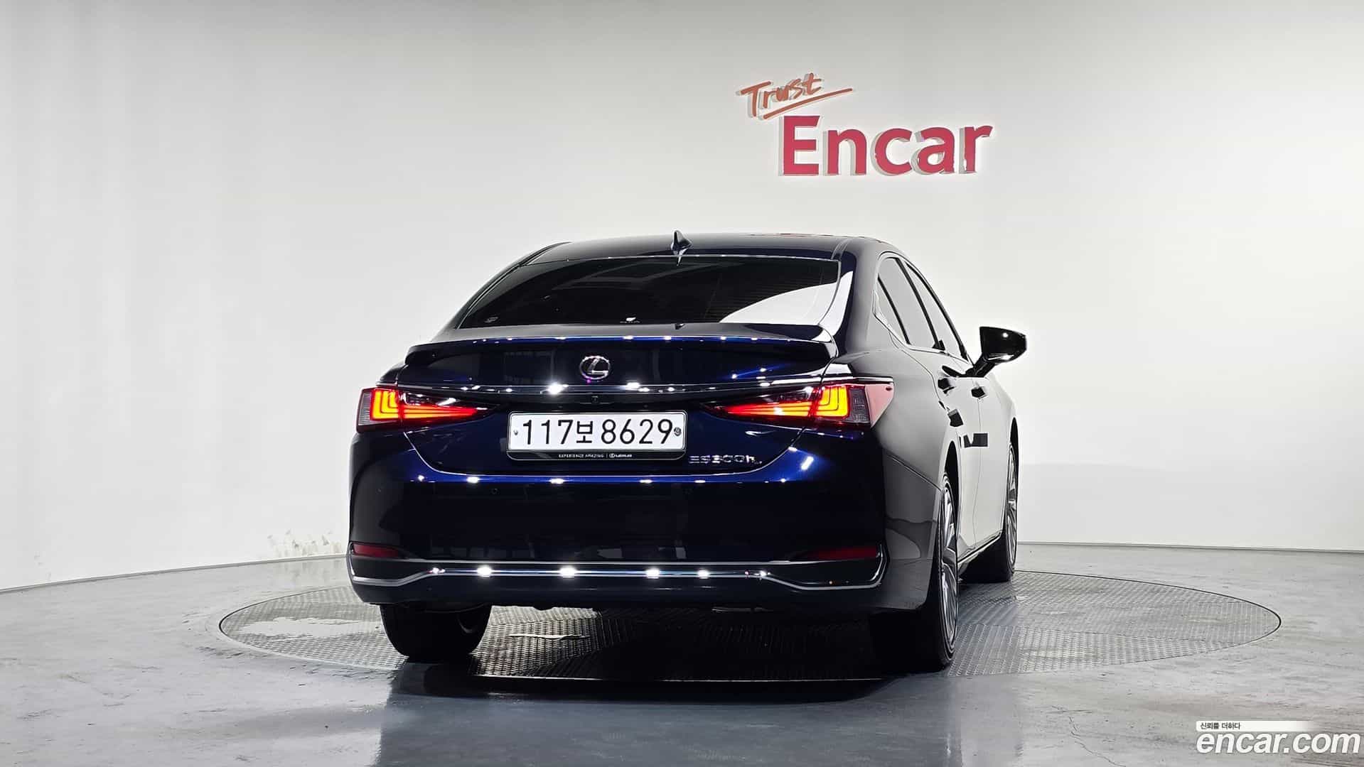 ES Lexus 2023.3-OUTER-004