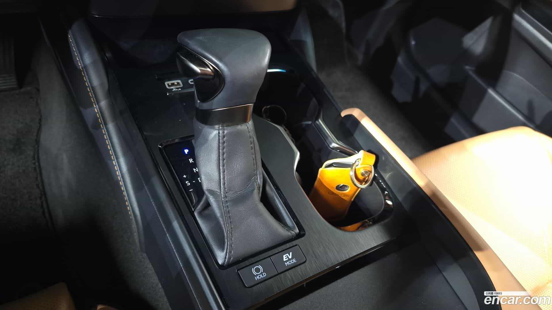 ES Lexus 2023.3-INNER-009