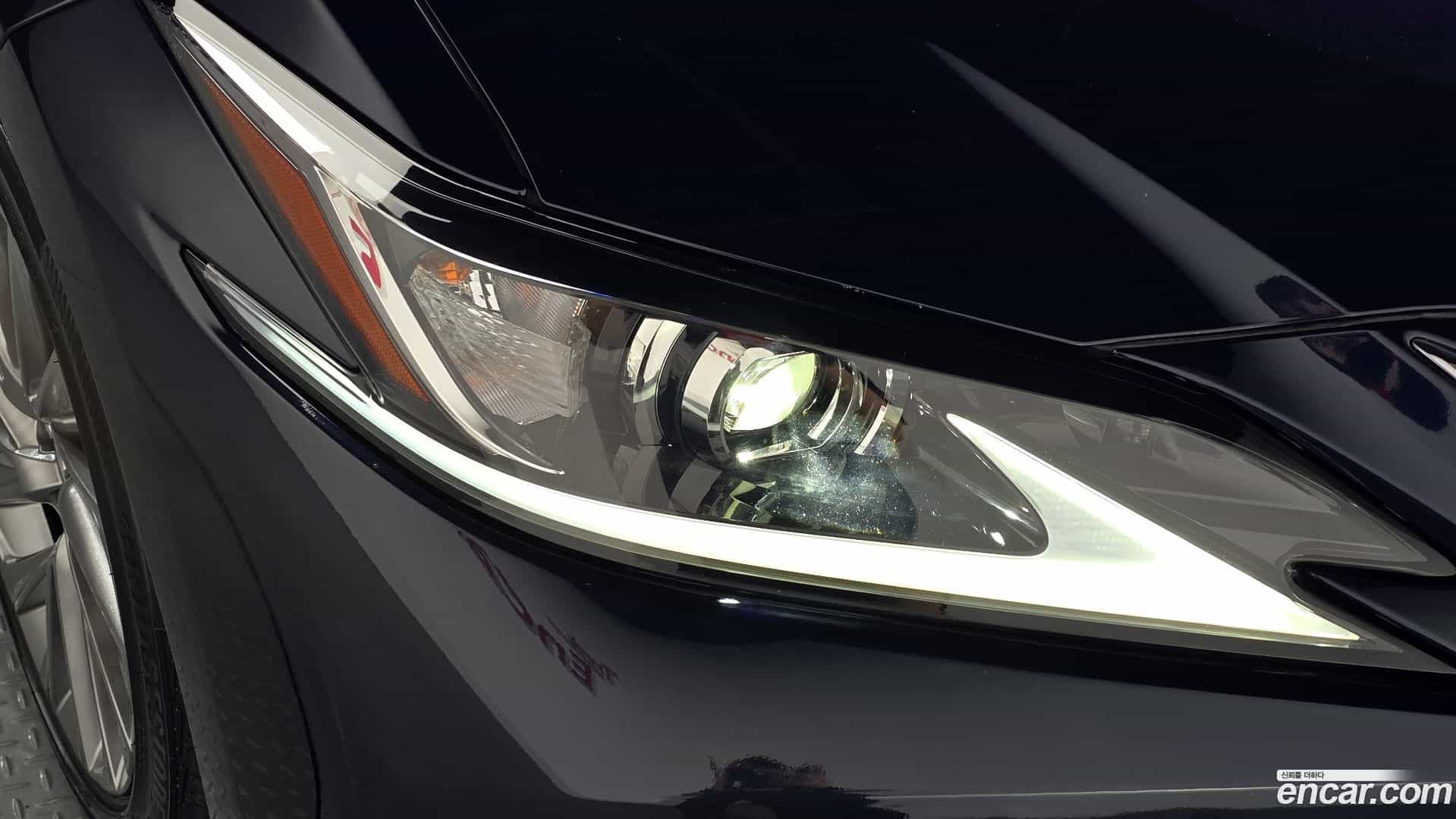 ES Lexus 2023.3-OUTER-032