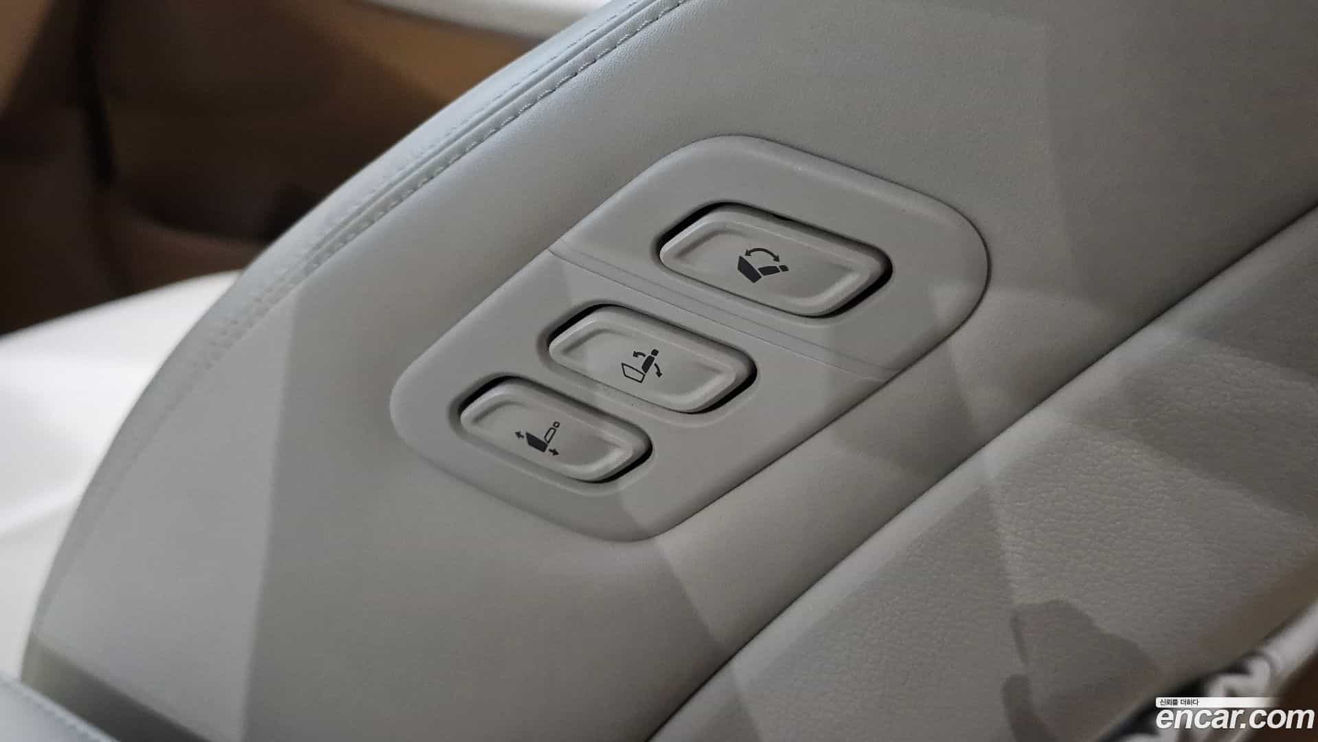 Grandeur Hyundai 2020.8-OPTION-042