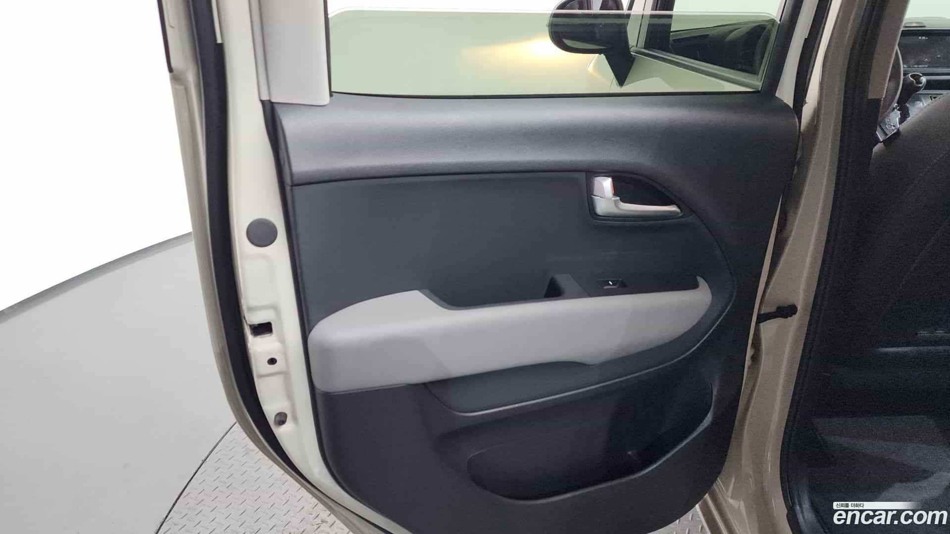 RAY Kia 2024.1-INNER-035