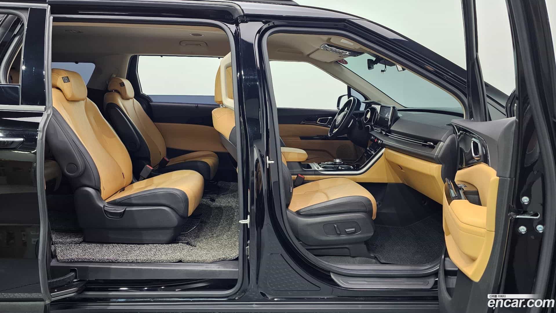 Canival Kia 2023.9-OPTION-022