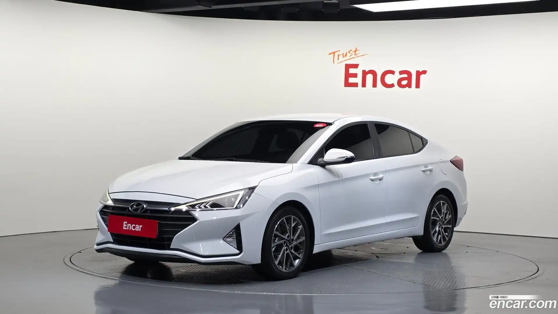 AVANTE Hyundai 2019.7-OUTER-001