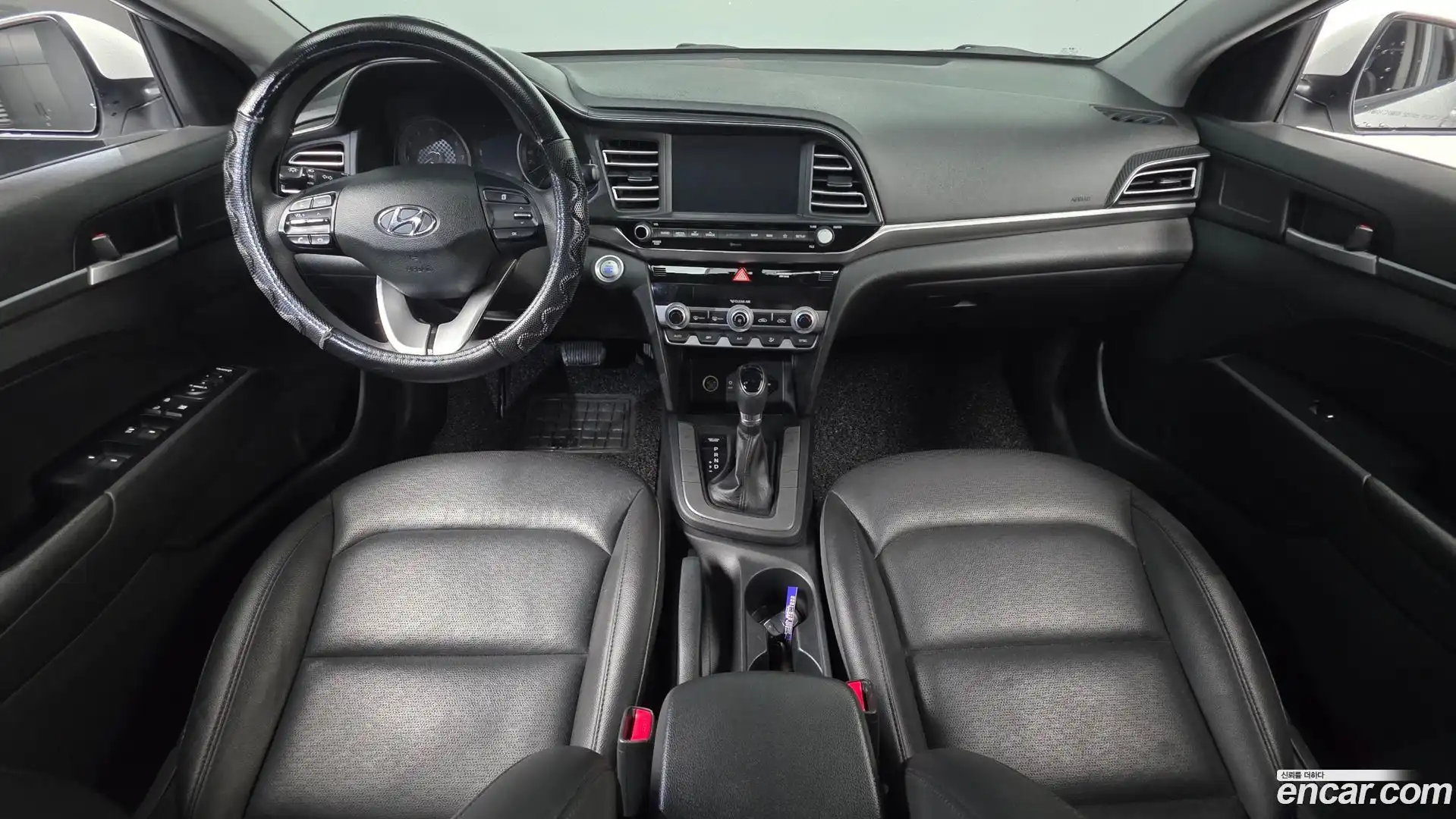 AVANTE Hyundai 2019.7-INNER-007