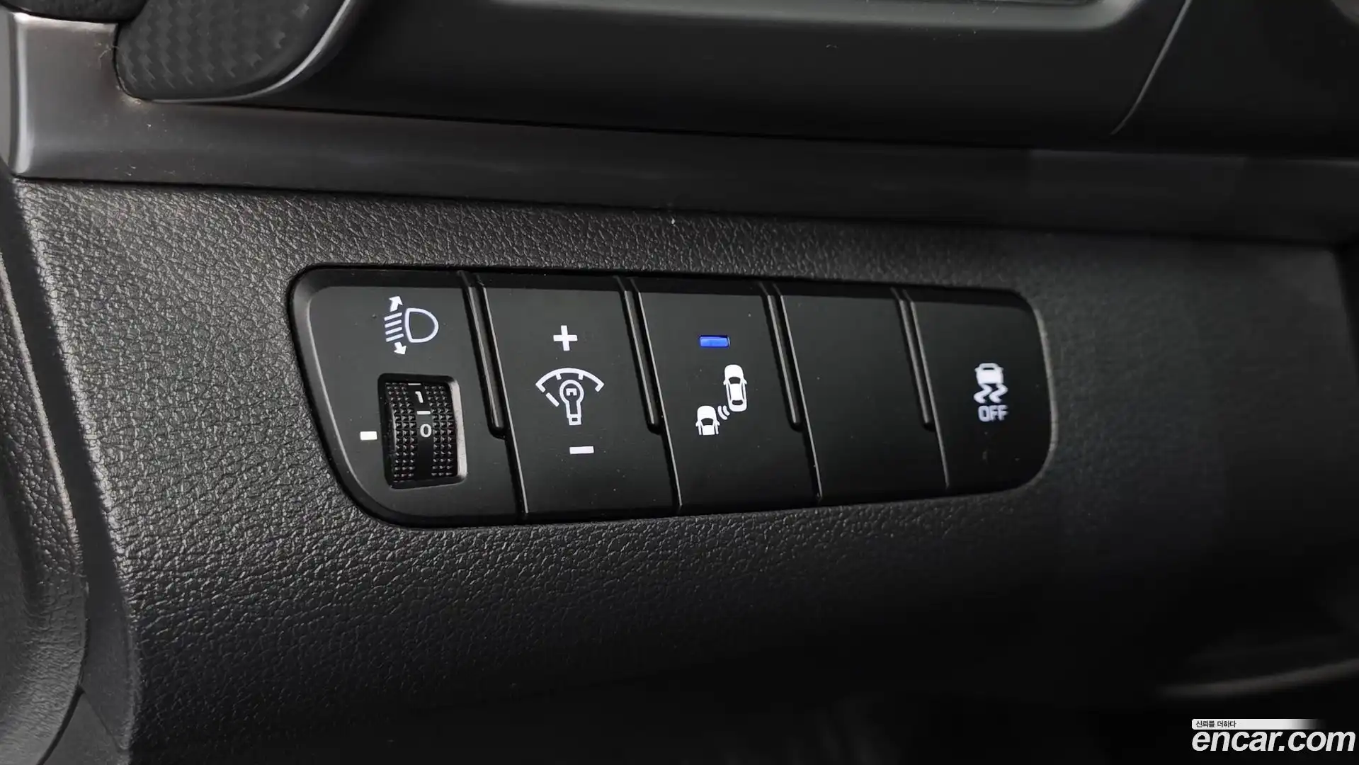 AVANTE Hyundai 2019.7-OPTION-022