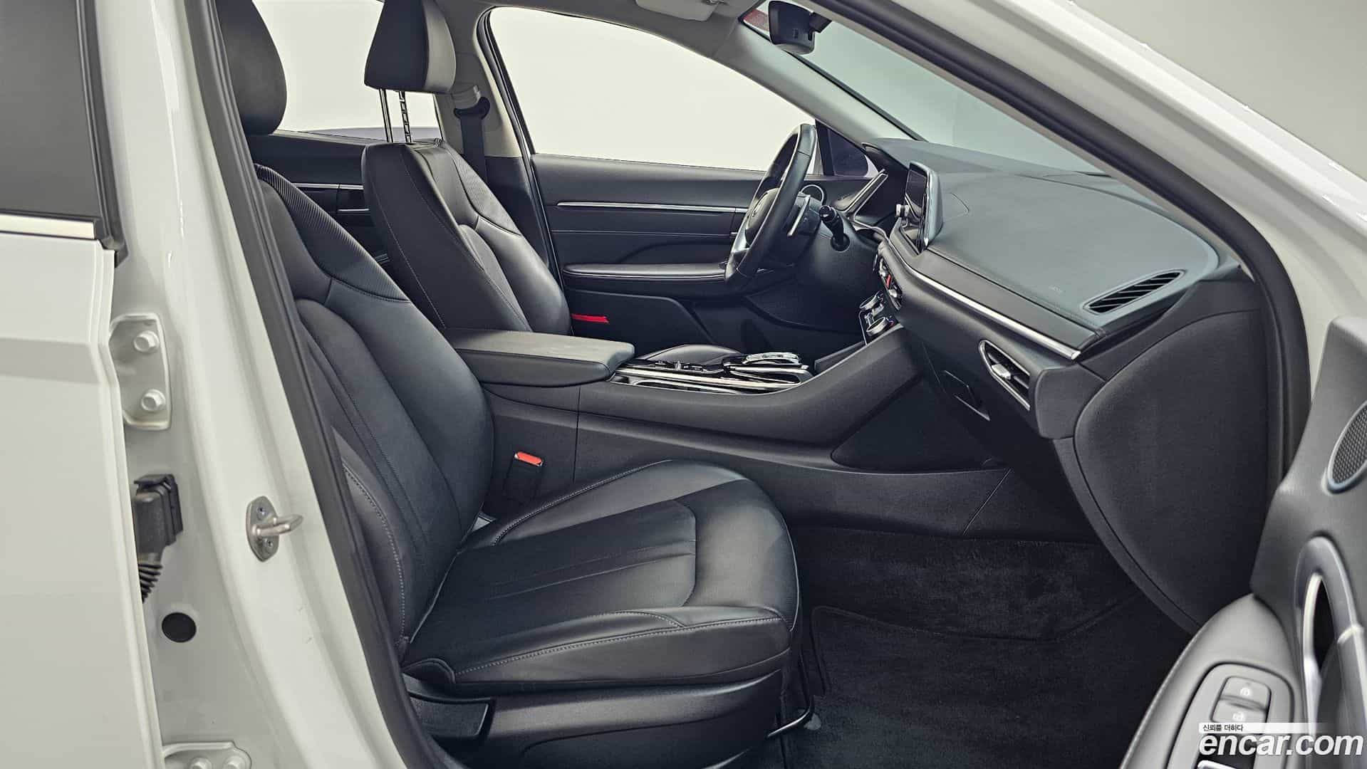 Sonata Hyundai 2023.1-OPTION-015