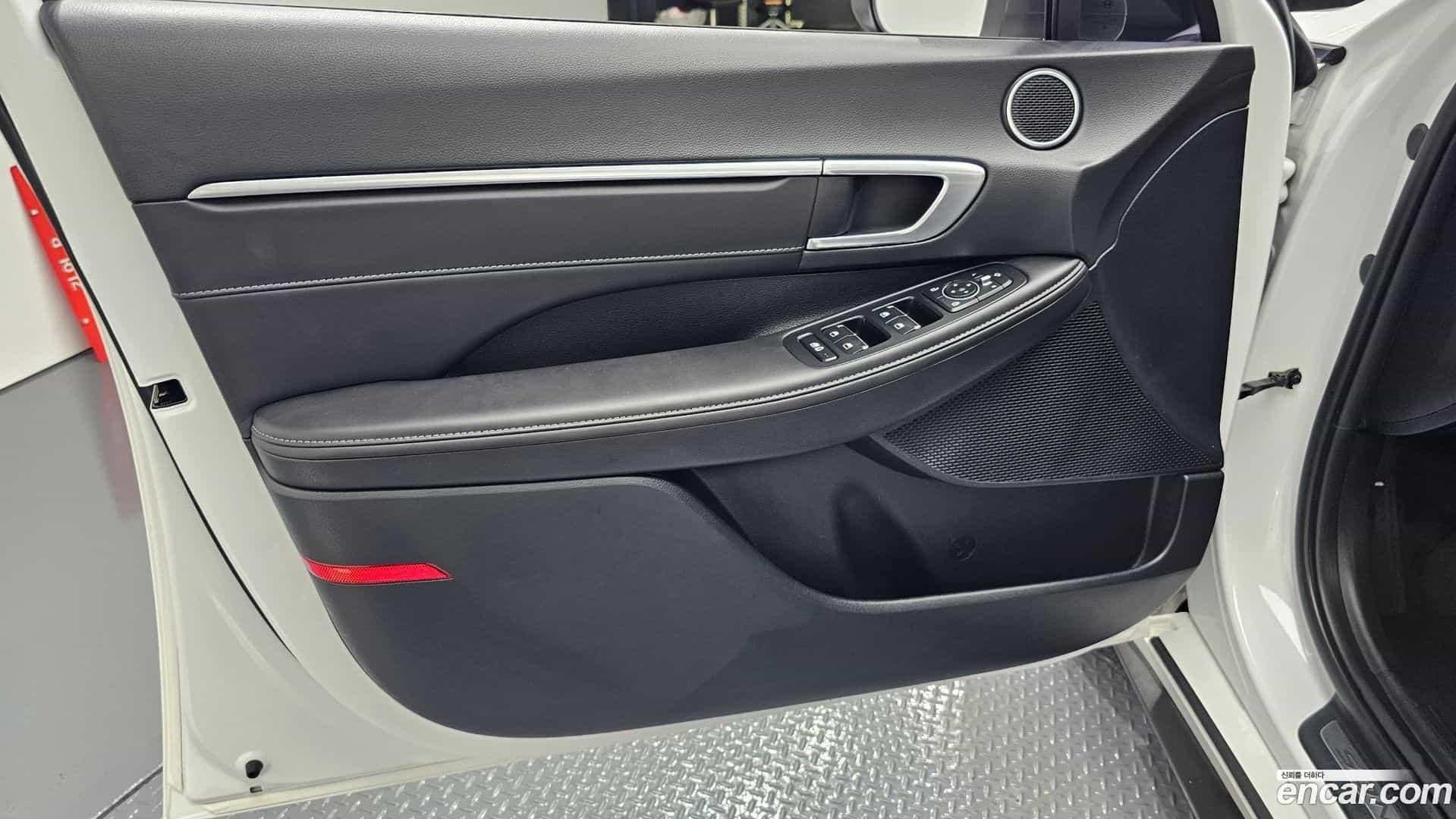 Sonata Hyundai 2023.1-INNER-034