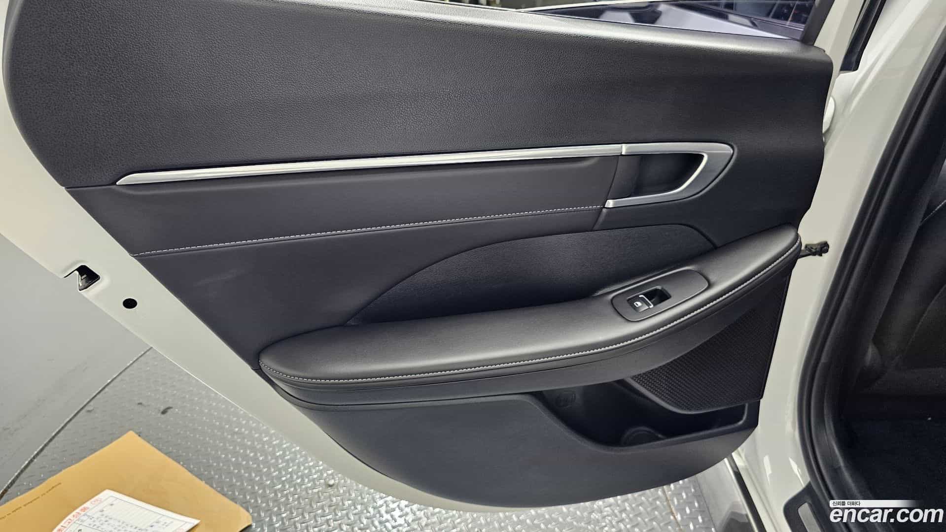 Sonata Hyundai 2023.1-INNER-035