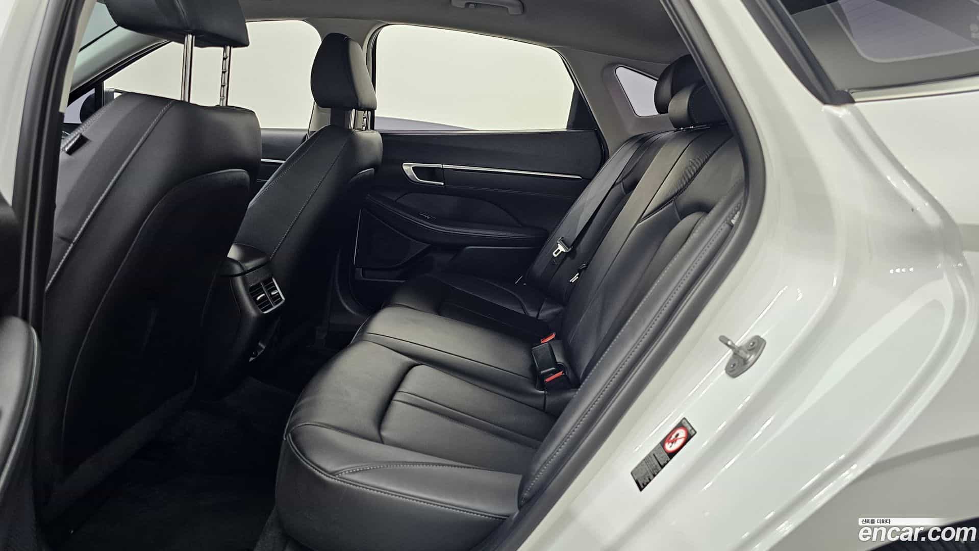 Sonata Hyundai 2023.1-INNER-036