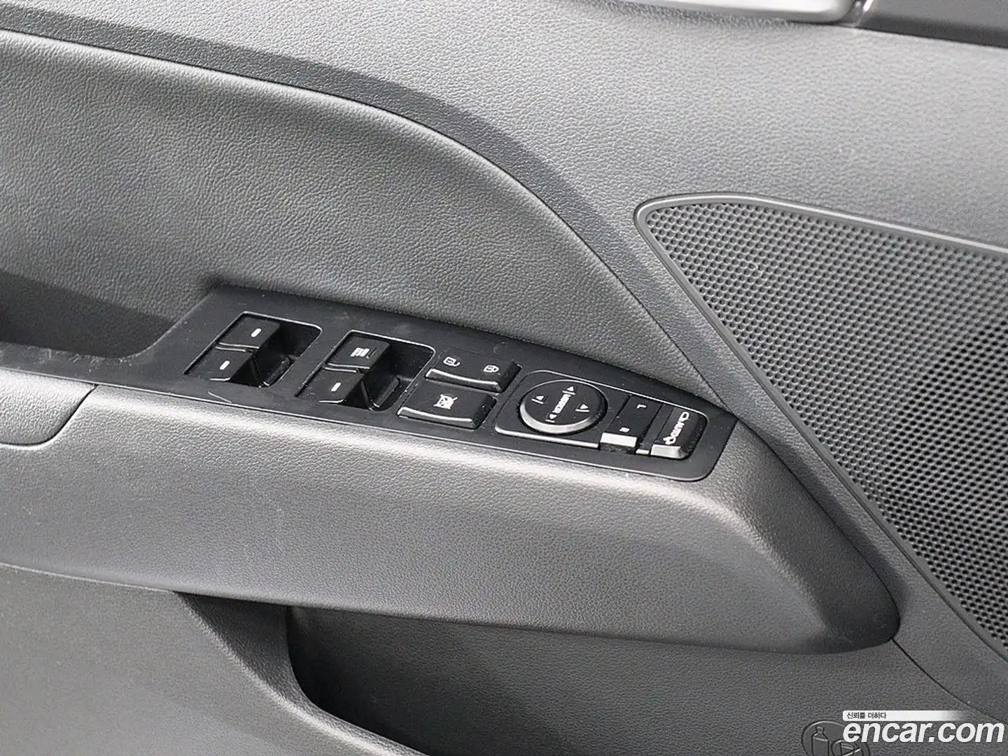AVANTE Hyundai 2019.9-OPTION-017