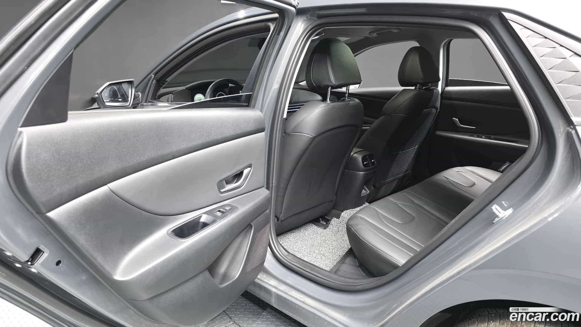 AVANTE Hyundai 2024.9-INNER-036
