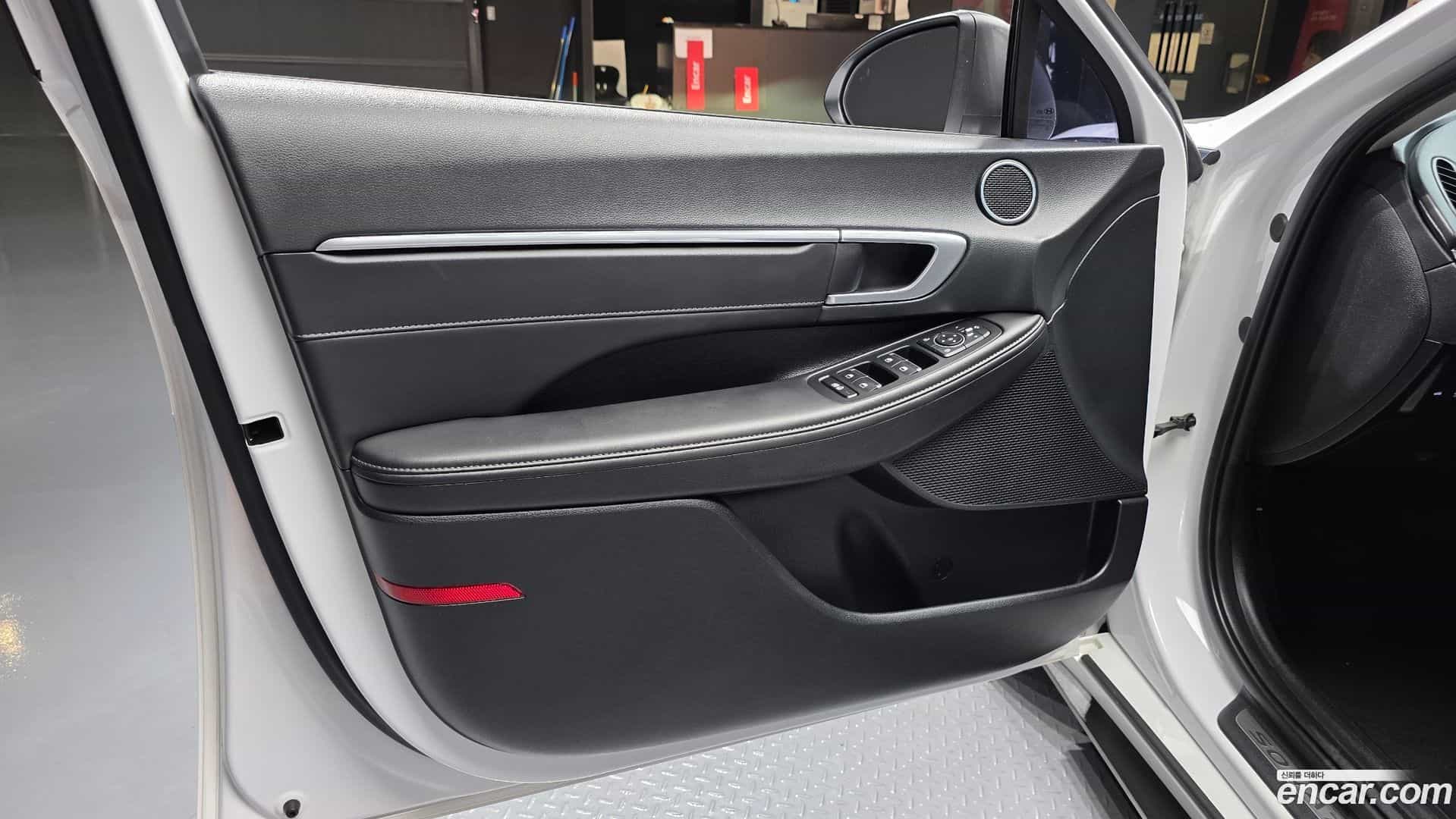 Sonata Hyundai 2023.1-INNER-034