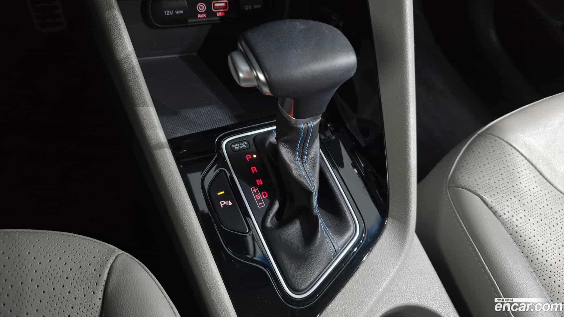 Niro Kia 2018.1-INNER-009