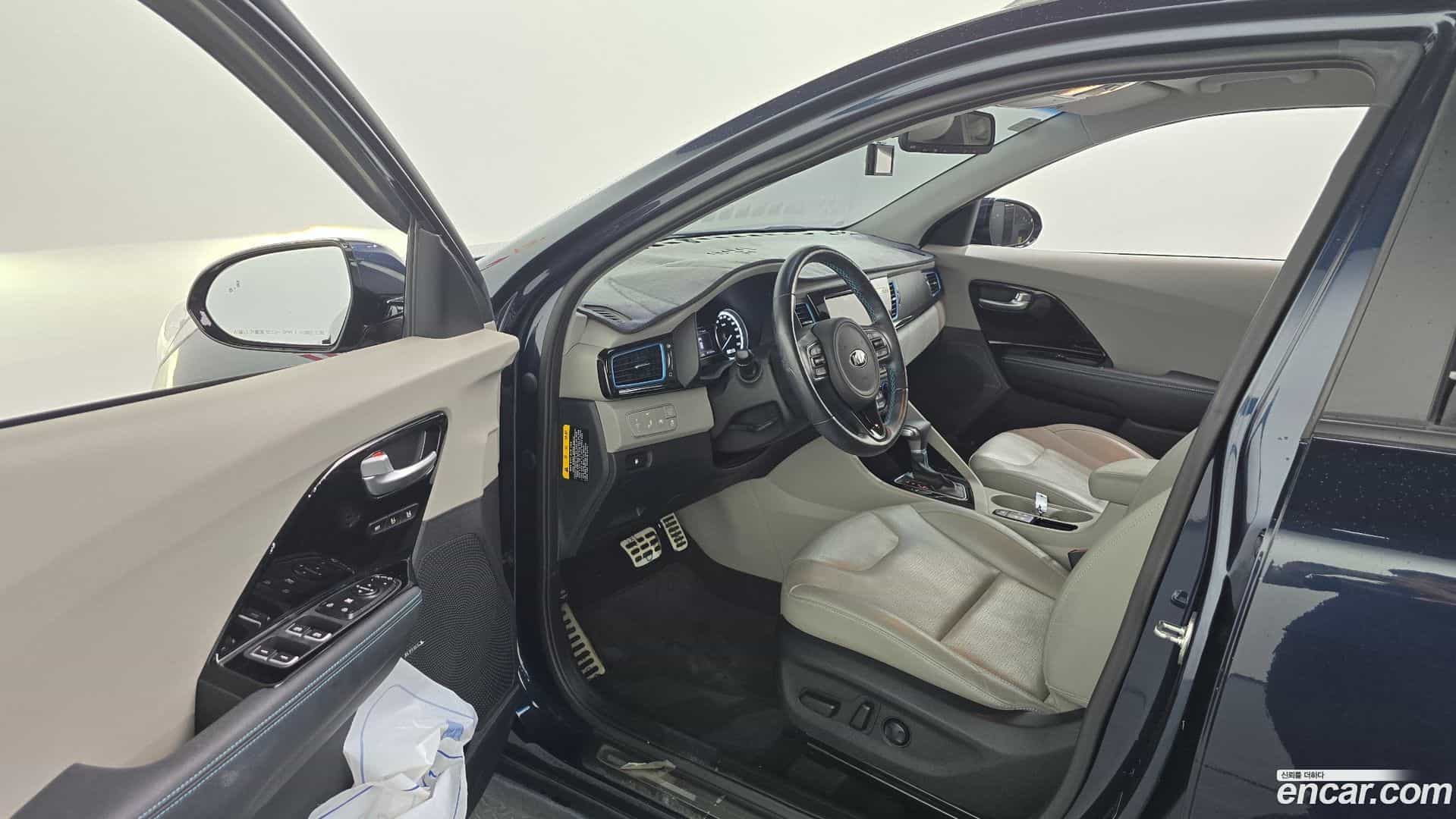 Niro Kia 2018.1-INNER-010