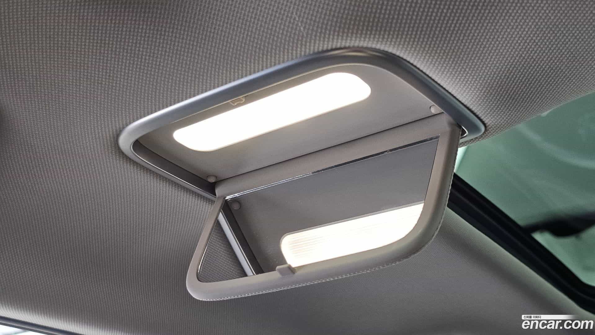 GV80 Genesis 2023.0-INNER-036