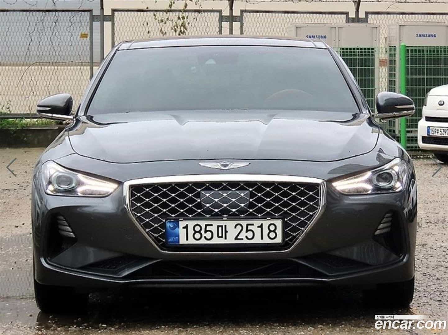 G70 Genesis 2018.0-OUTER-003