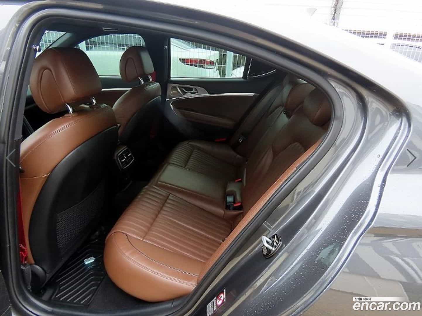 G70 Genesis 2018.0-OUTER-006