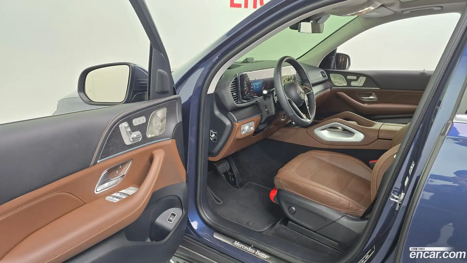 GLE-Class Mercedes-Benz 2025.5-INNER-010
