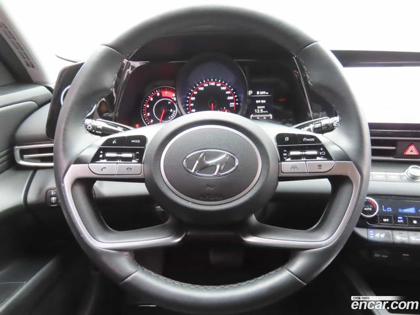 AVANTE Hyundai 2021.5-INNER-010