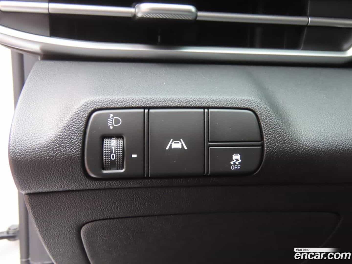 AVANTE Hyundai 2021.5-OPTION-017