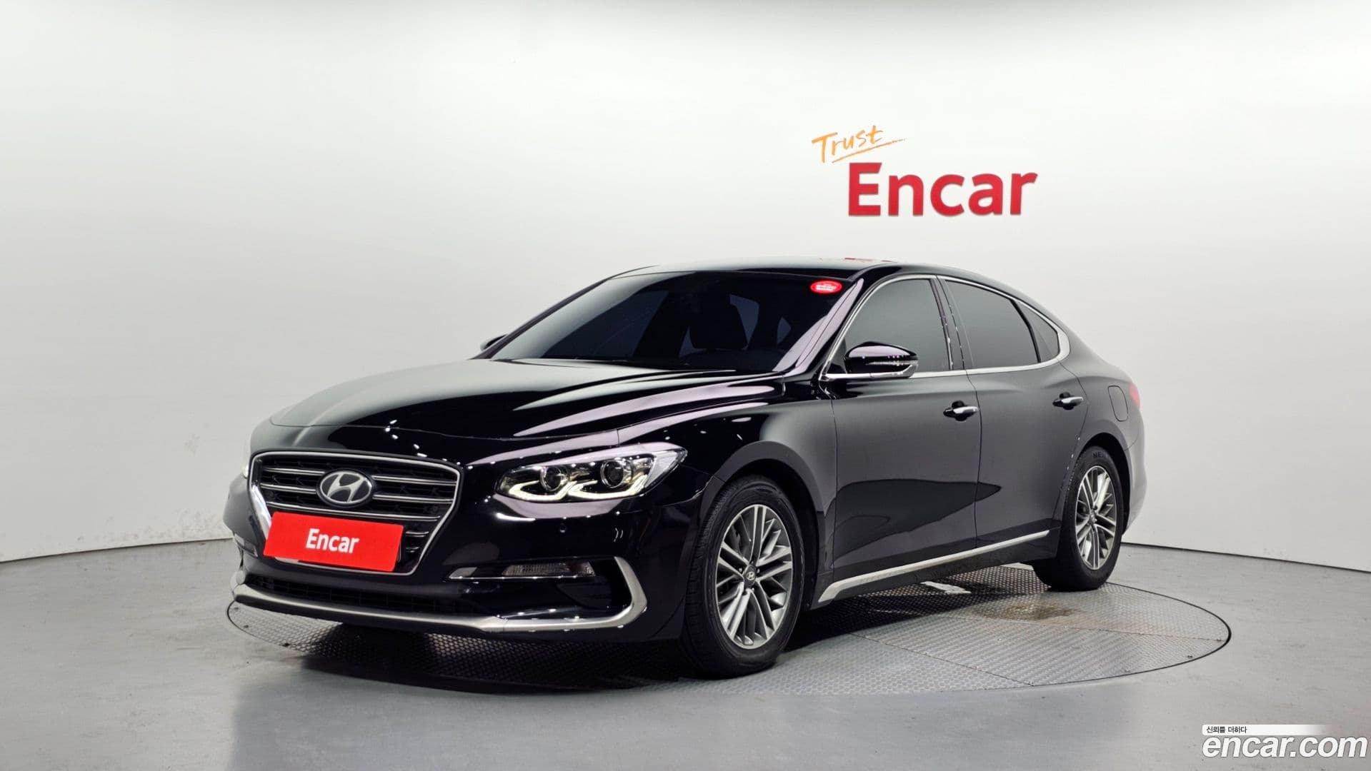 Main__Slider__Photo:Grandeur Hyundai 2017.11-0