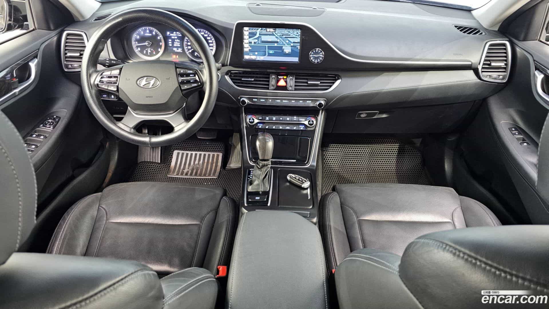 Grandeur Hyundai 2017.11-INNER-007