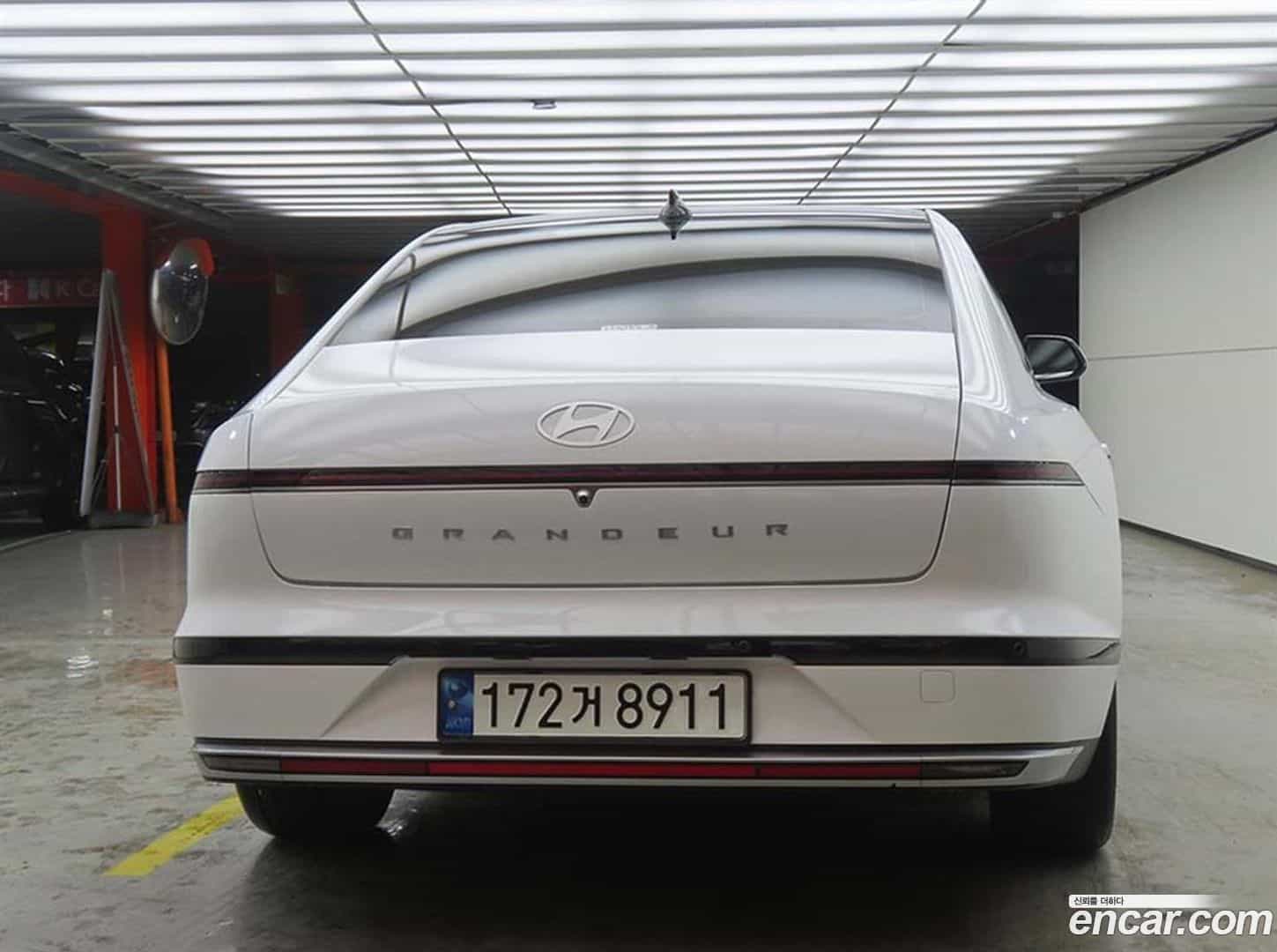 Grandeur Hyundai 2023.0-OUTER-003