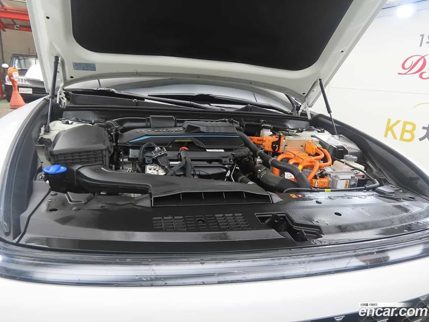 Grandeur Hyundai 2023.0-OPTION-023