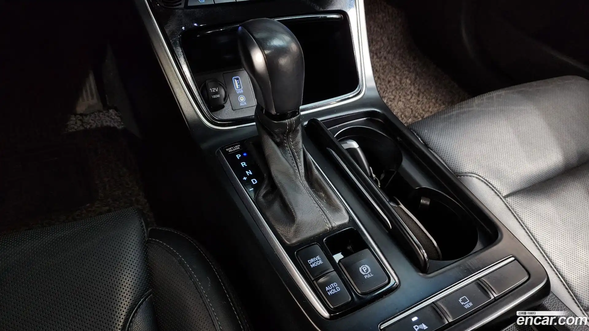 Grandeur Hyundai 2018.4-INNER-009
