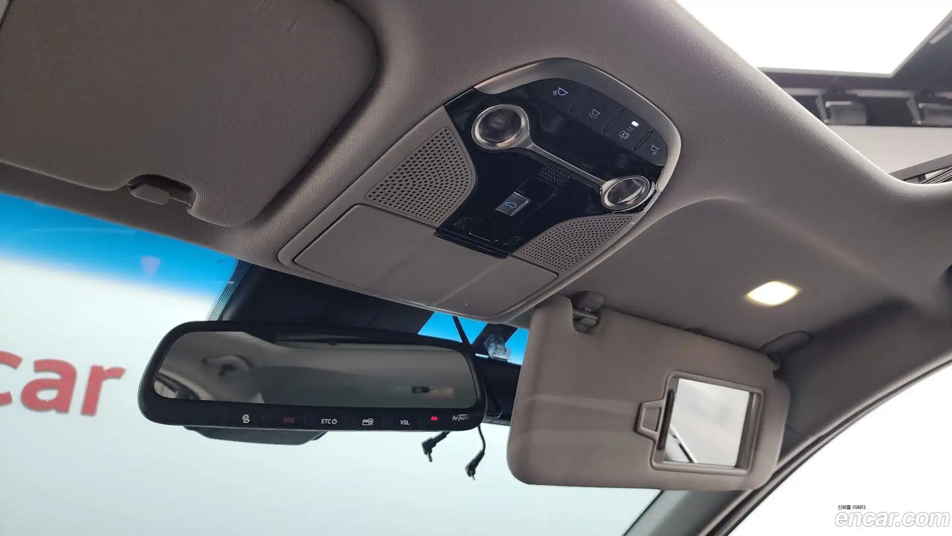 Grandeur Hyundai 2018.4-OPTION-040