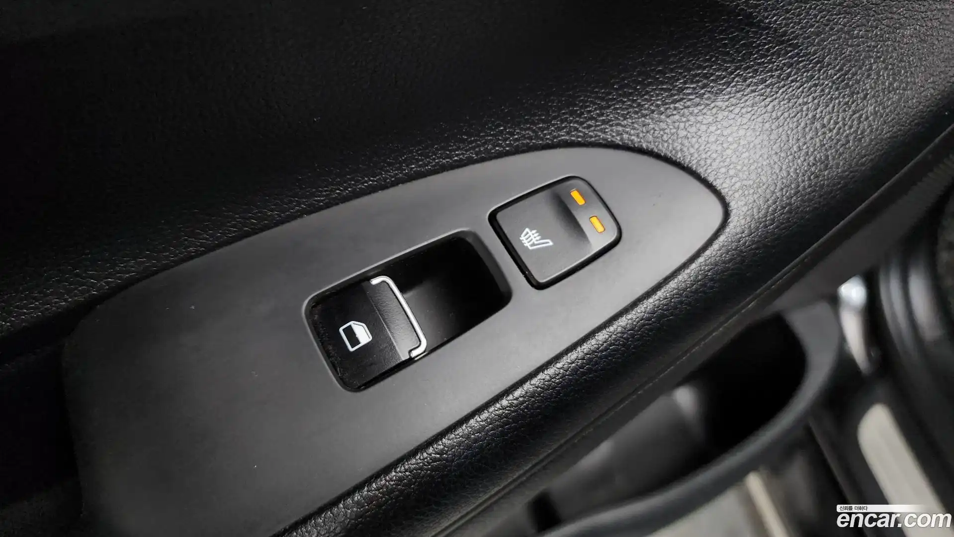 Grandeur Hyundai 2018.4-OPTION-043
