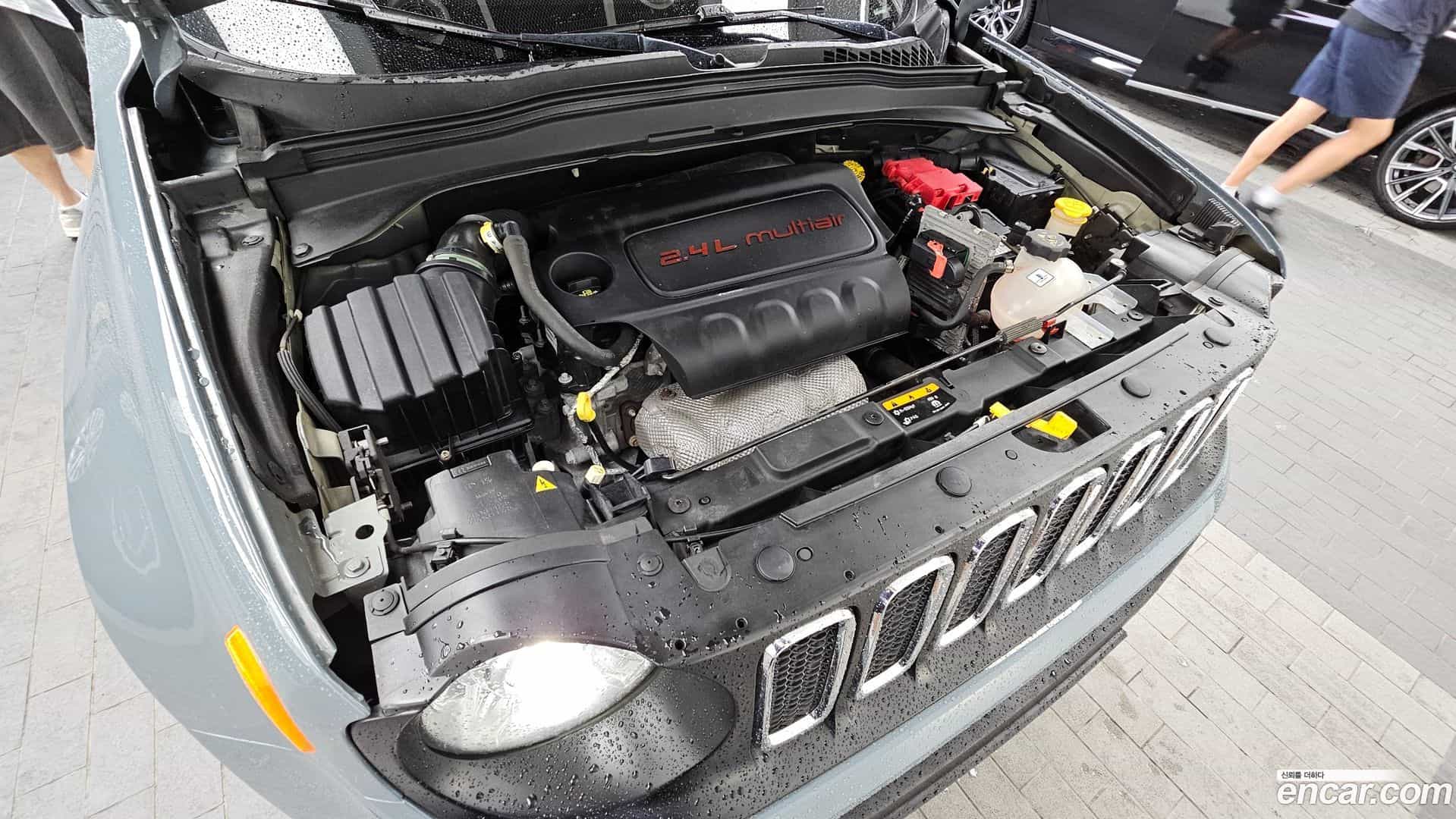Renegade Jeep 2018.10-OUTER-006