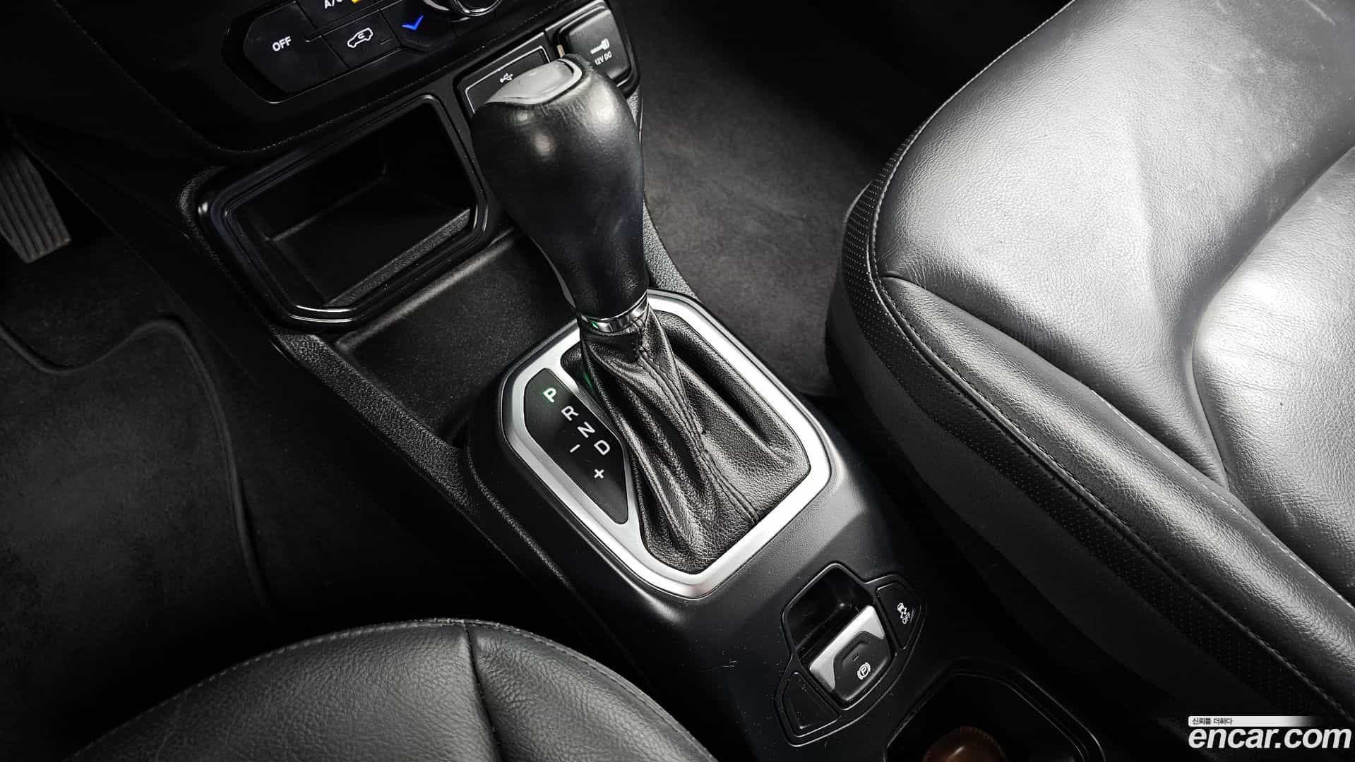 Renegade Jeep 2018.10-INNER-009