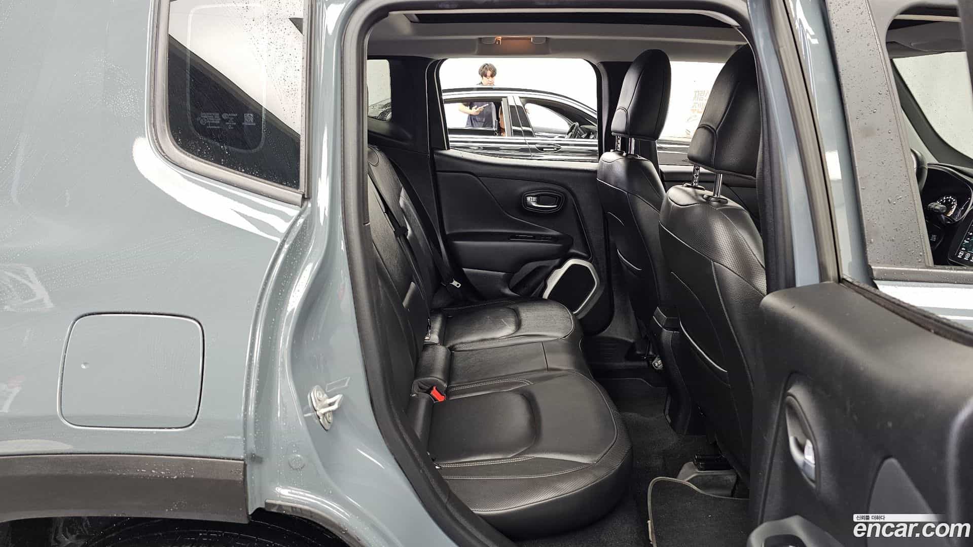 Renegade Jeep 2018.10-OPTION-016