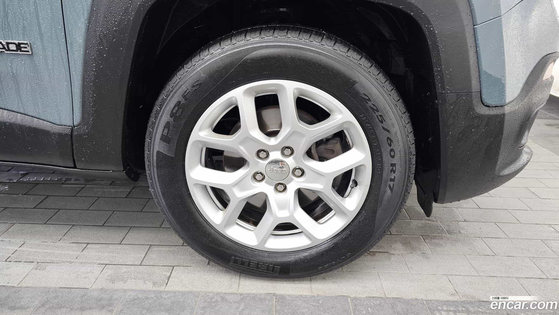 Renegade Jeep 2018.10-OUTER-031