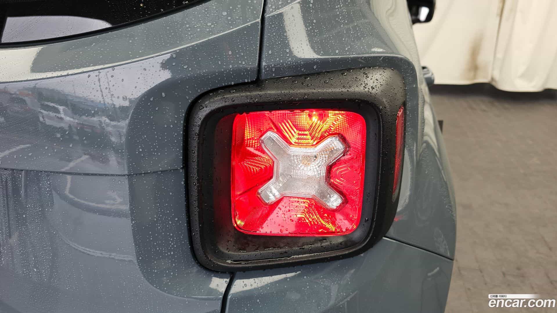 Renegade Jeep 2018.10-OUTER-033