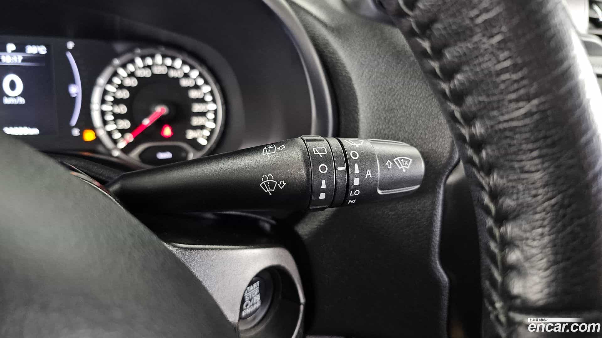 Renegade Jeep 2018.10-OPTION-041