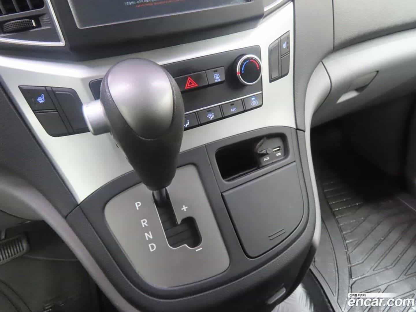 Starex Hyundai 2016.9-OPTION-017