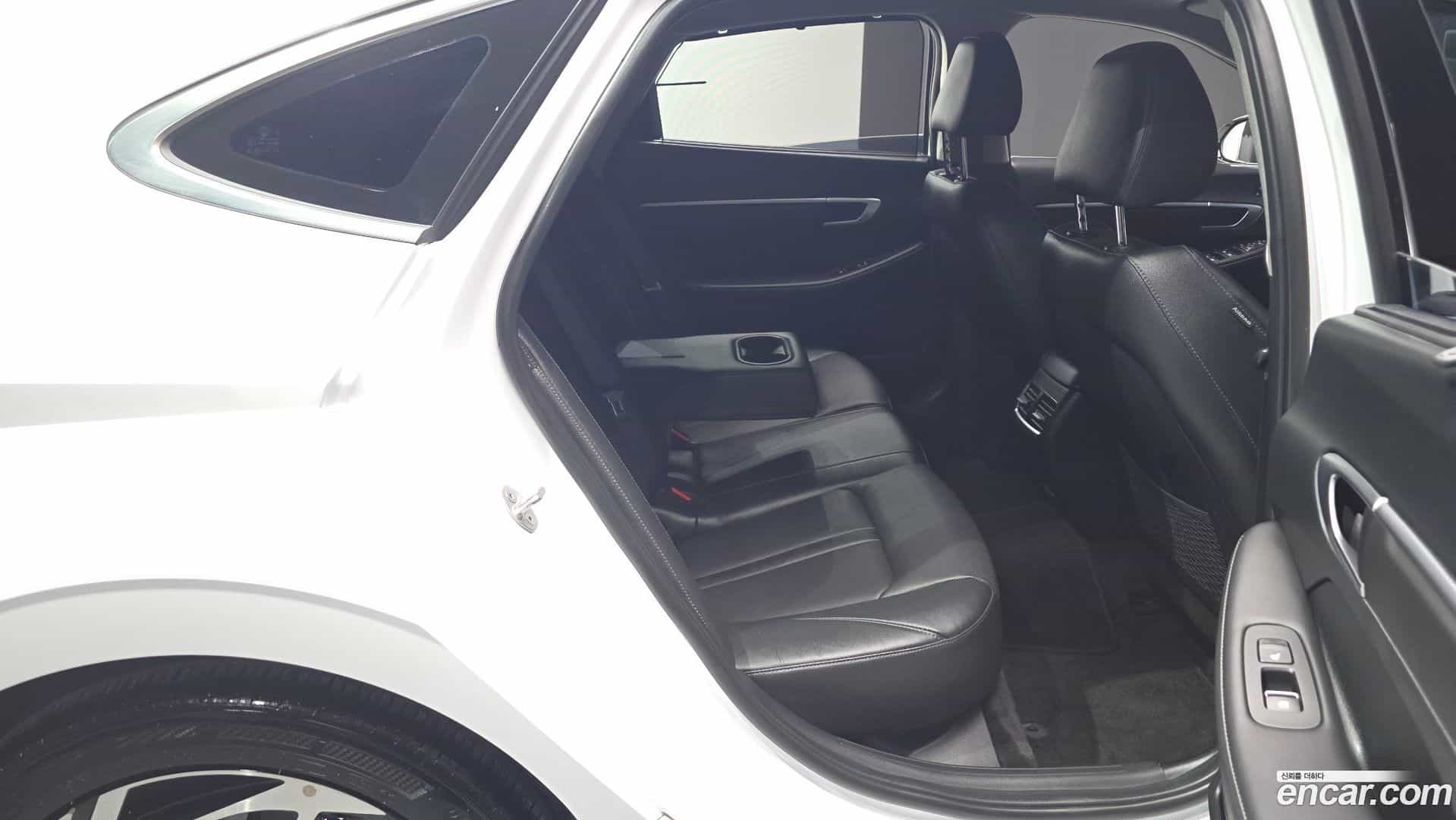 Sonata Hyundai 2023.4-OPTION-015
