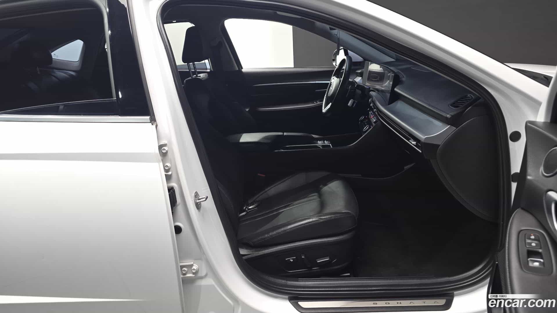 Sonata Hyundai 2023.4-INNER-036