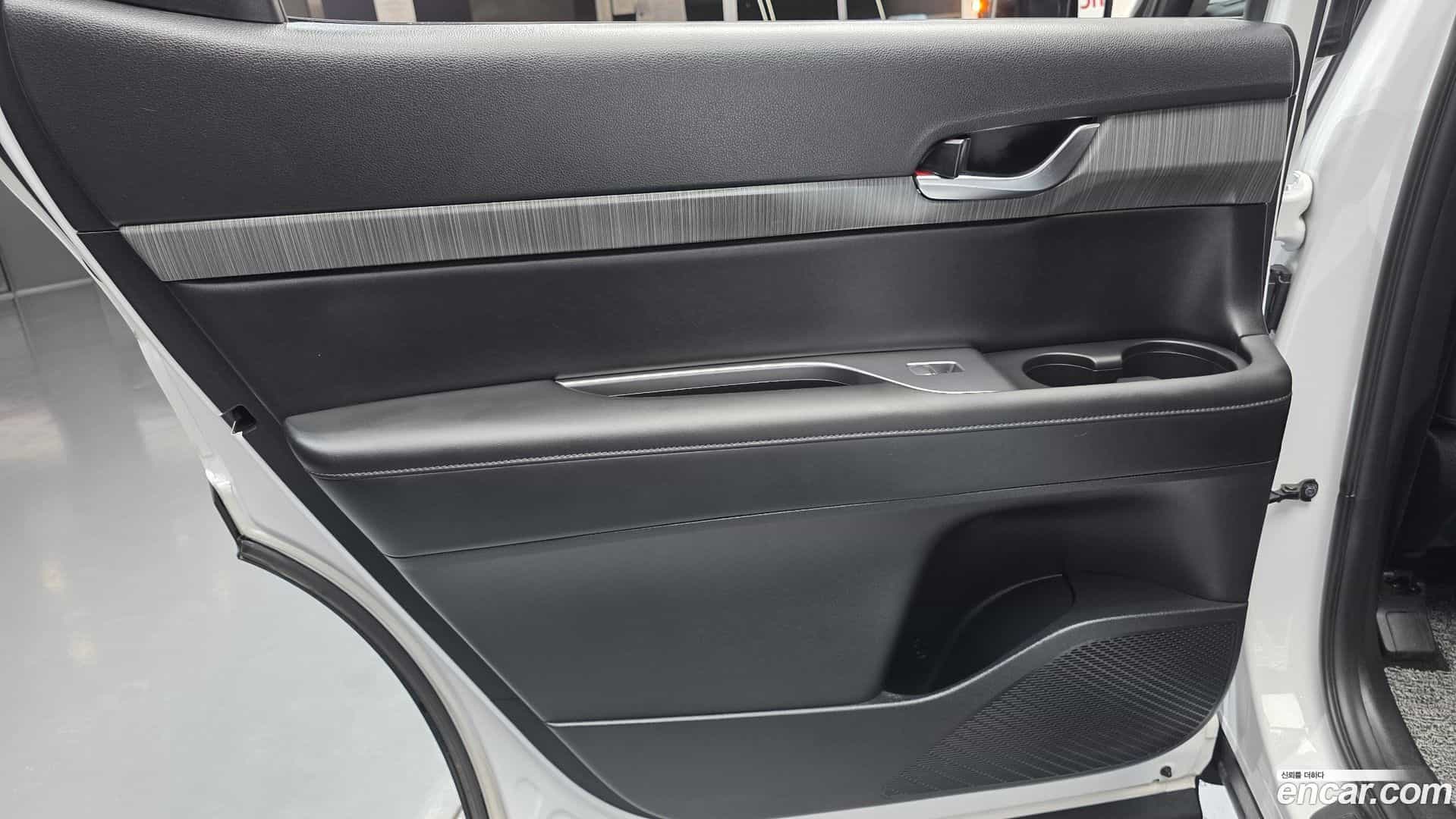 Palisade Hyundai 2023.9-INNER-035