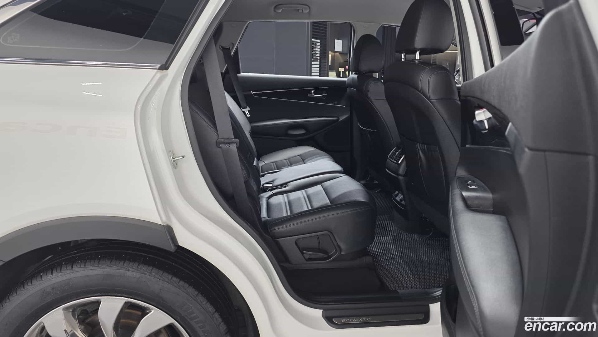 Sorento Kia 2018.11-OPTION-015