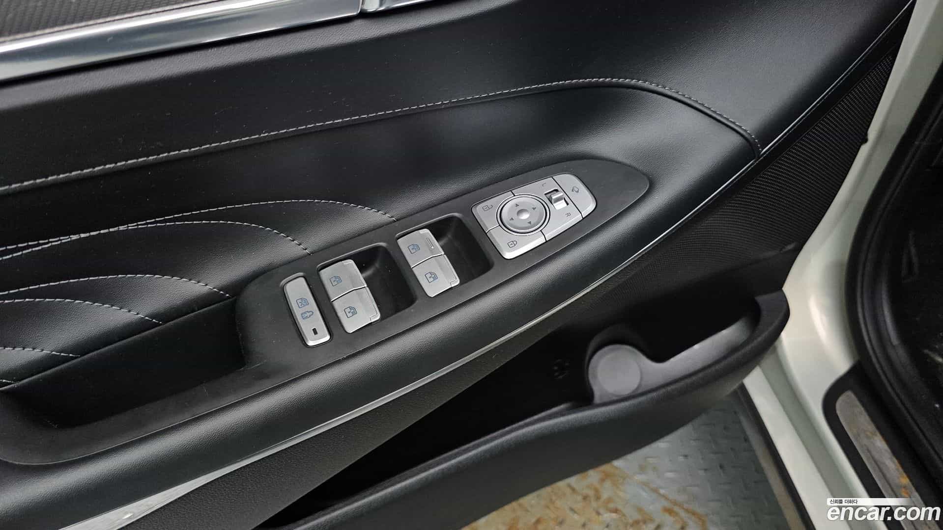 Grandeur Hyundai 2020.4-OPTION-021