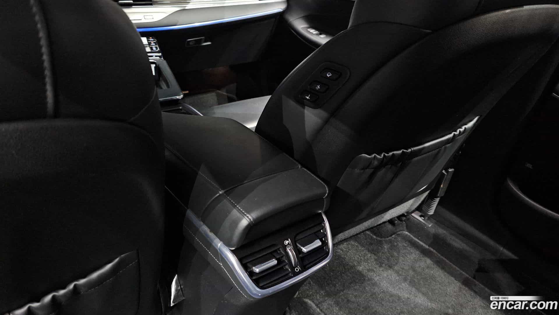 Grandeur Hyundai 2020.4-OPTION-044