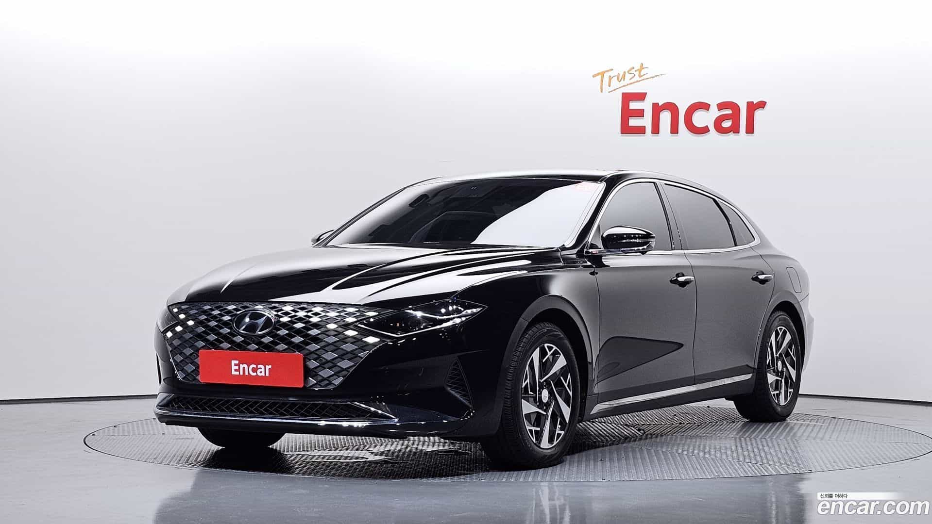 Grandeur Hyundai 2021.11-OUTER-001
