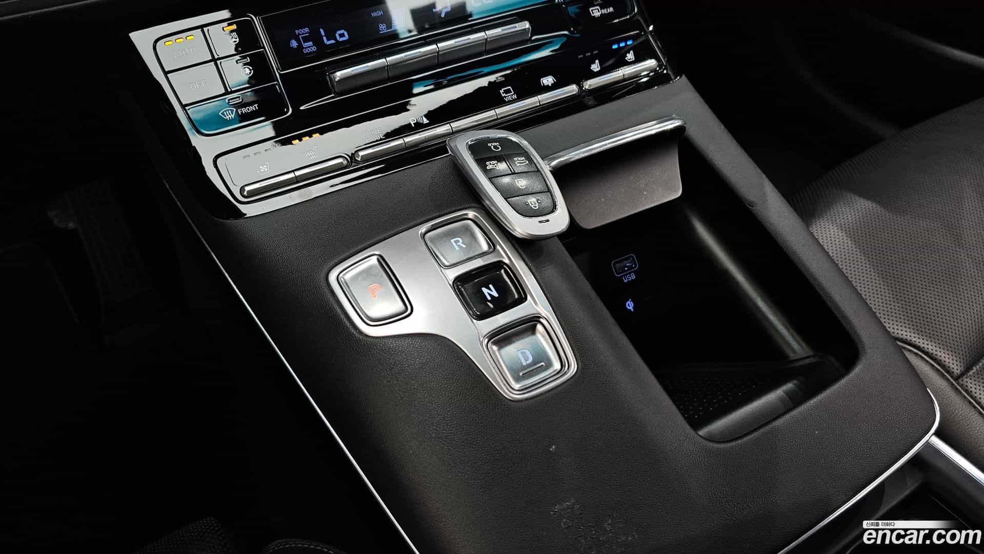 Grandeur Hyundai 2021.11-INNER-009