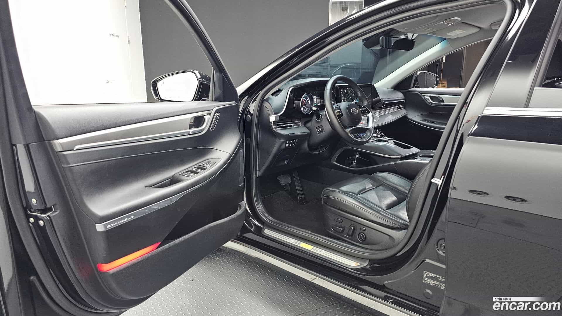 Grandeur Hyundai 2021.11-INNER-010