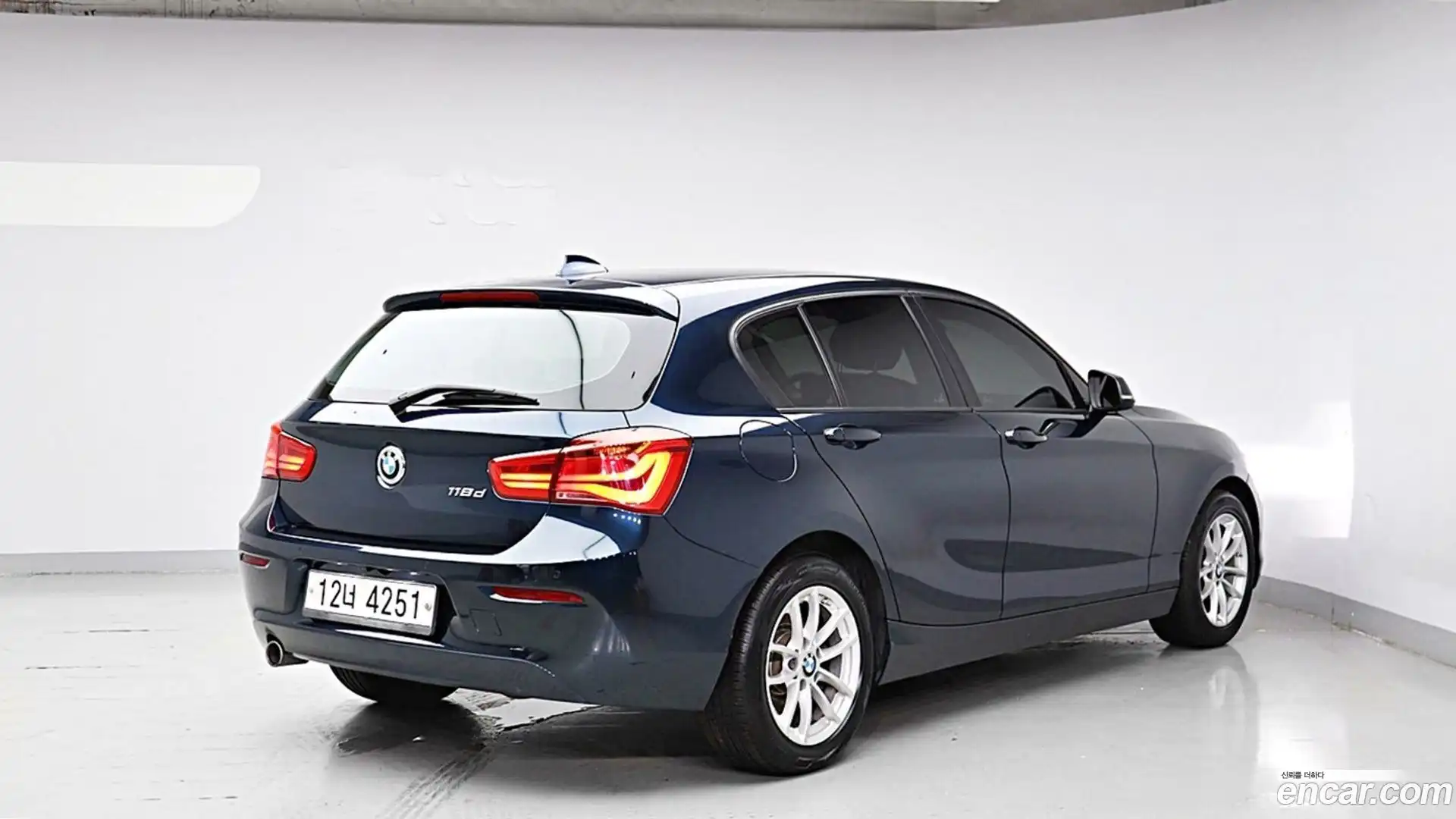 1-Series BMW 2016.11-OUTER-002