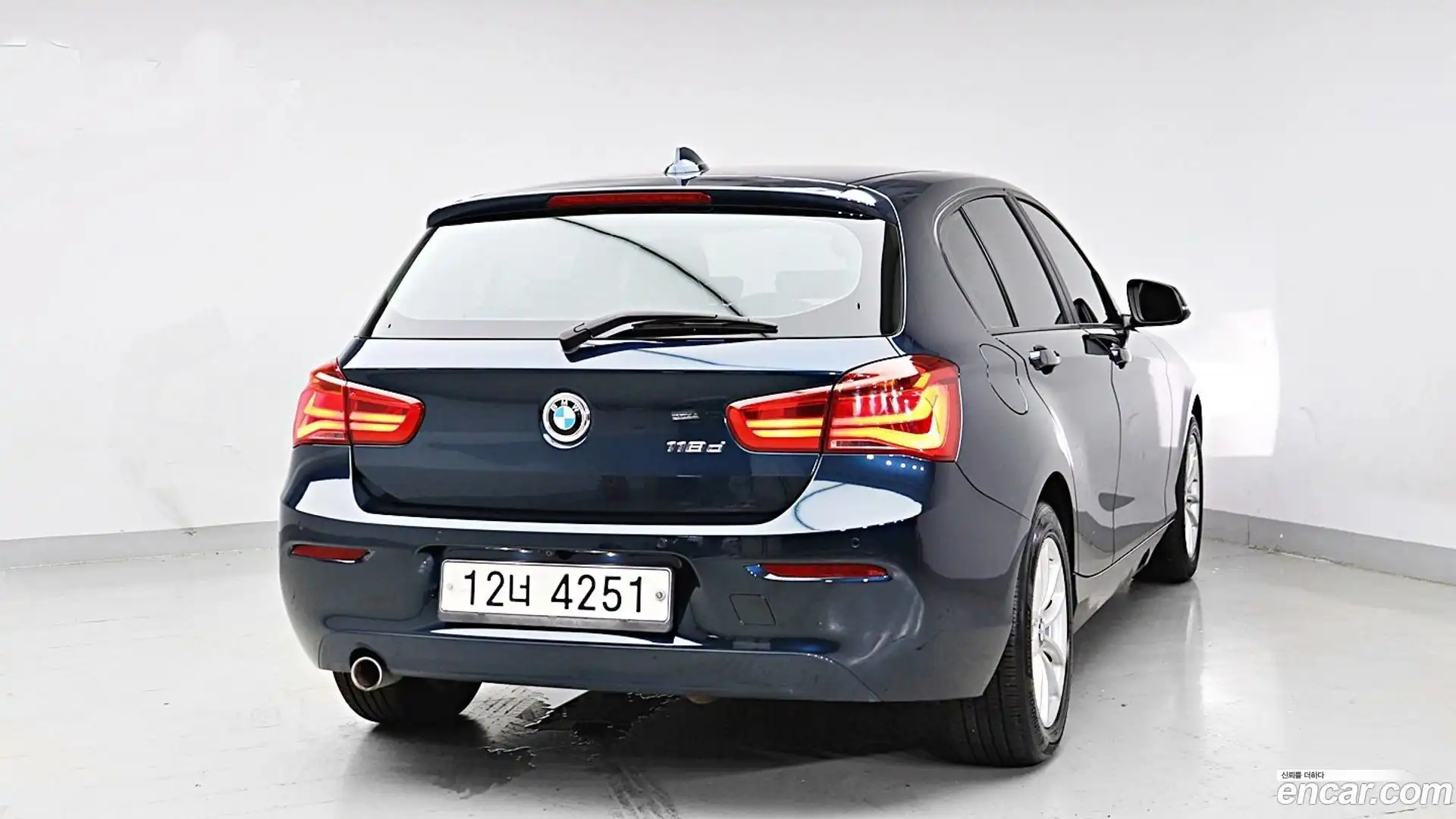 1-Series BMW 2016.11-OUTER-004