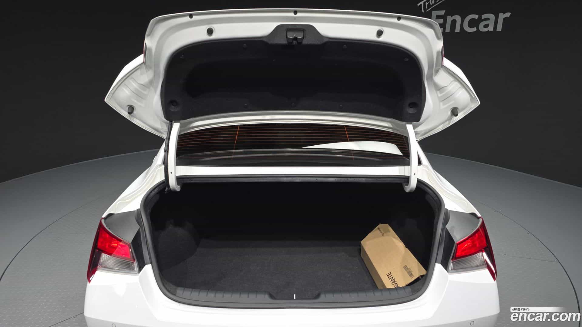 AVANTE Hyundai 2020.8-OPTION-024